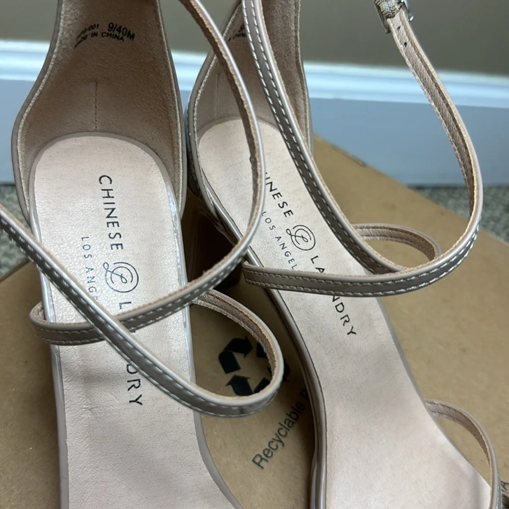 NWOT - Chinese Laundry Women's Heeled Sandal, Beige, Size 9 - Picture 3 of 14